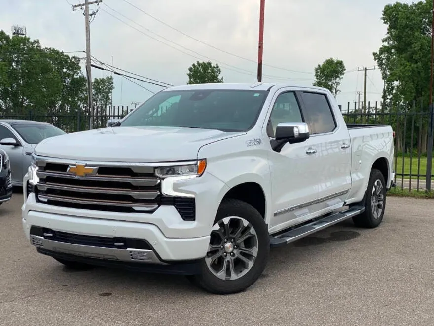 2025 Chevrolet Silverado 1500 High Country photo 1