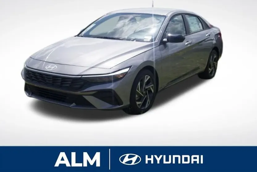 2025 Hyundai Elantra SEL Sport photo 1