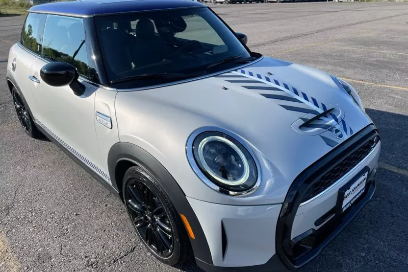 2022 Mini Cooper 2 Door Hardtop S photo 1
