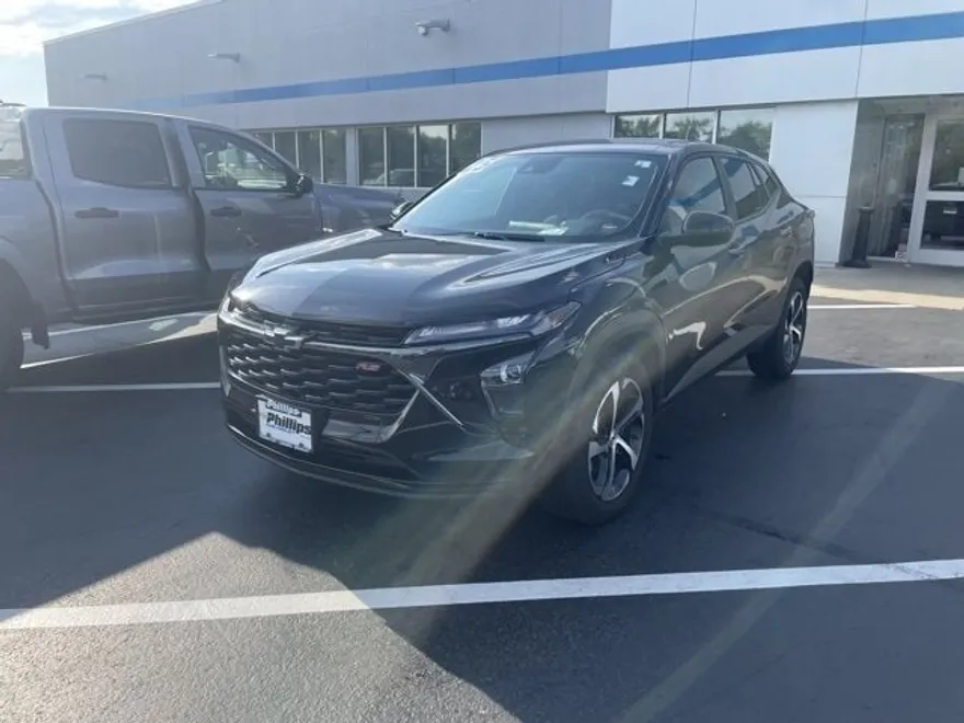 2025 Chevrolet Trax photo 1
