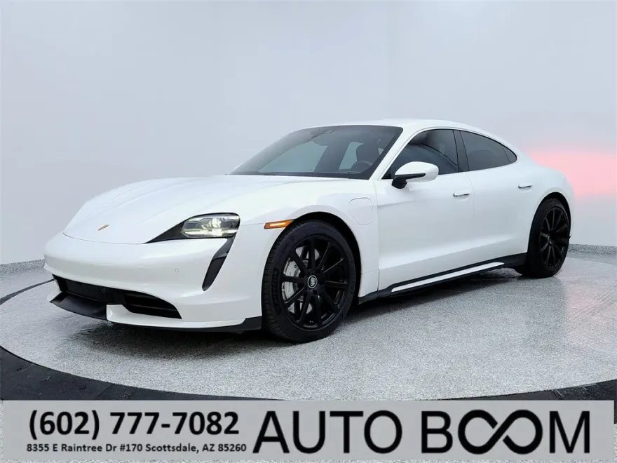 2021 Porsche Taycan Turbo photo 1