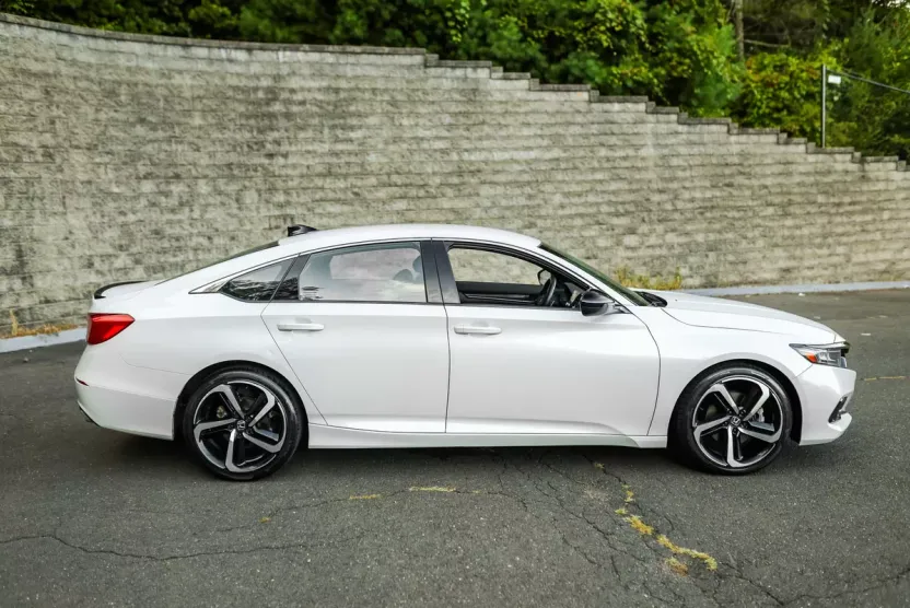 2022 Honda Accord Sport photo 1