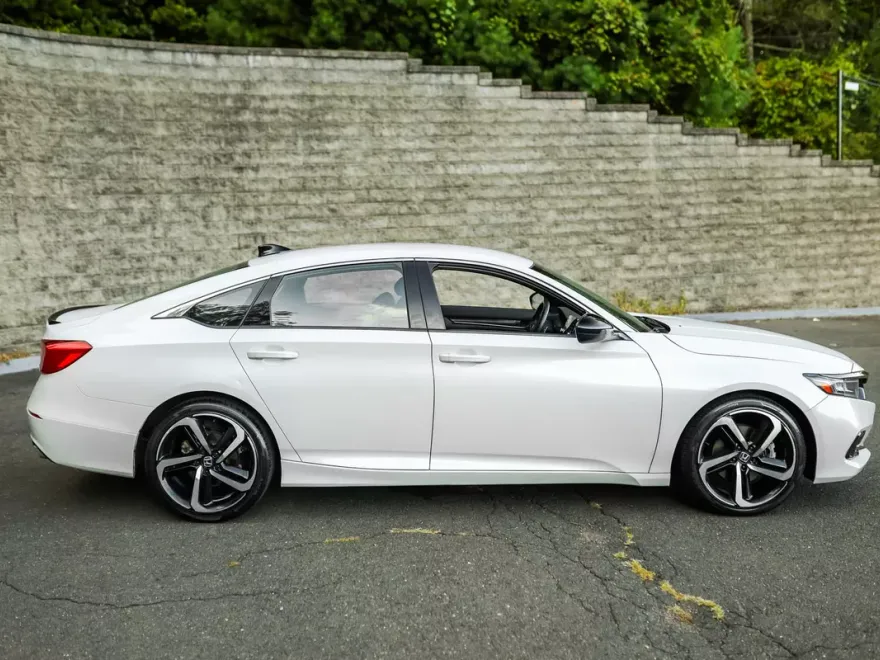 2022 Honda Accord Sport photo 1