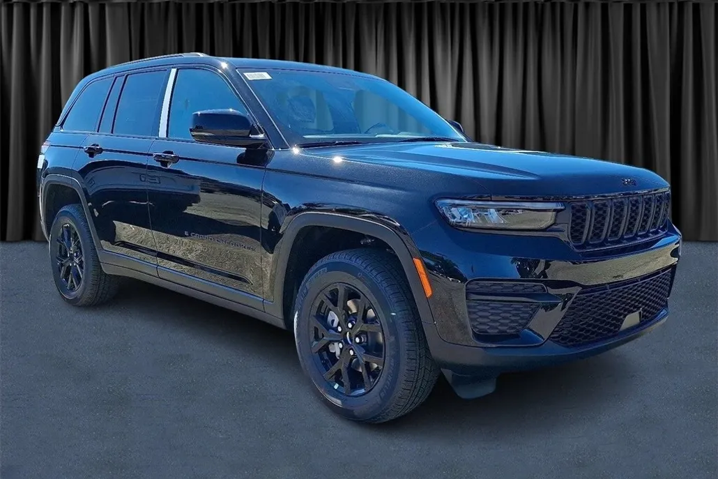 2025 Jeep Grand Cherokee Altitude X photo 1