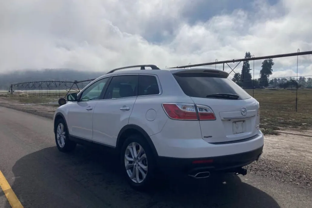2011 Mazda CX-9 Grand Touring photo 1