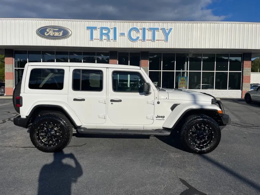 2021 Jeep Wrangler Unlimited Sahara Altitude photo 1