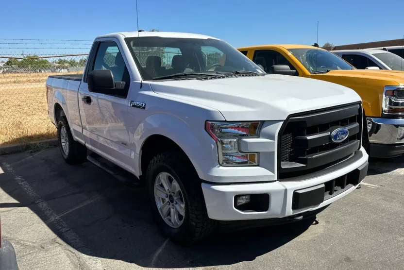 2017 Ford F-150 XL photo 1