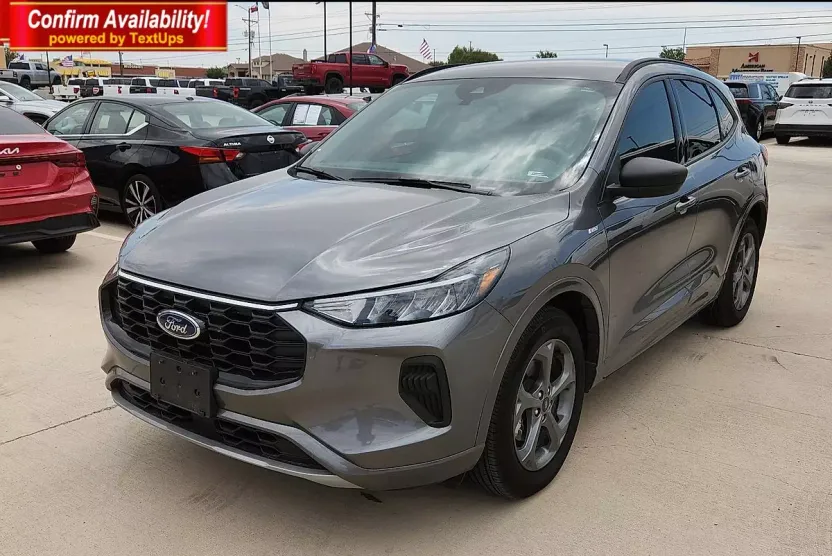 2024 Ford Escape ST-Line photo 1