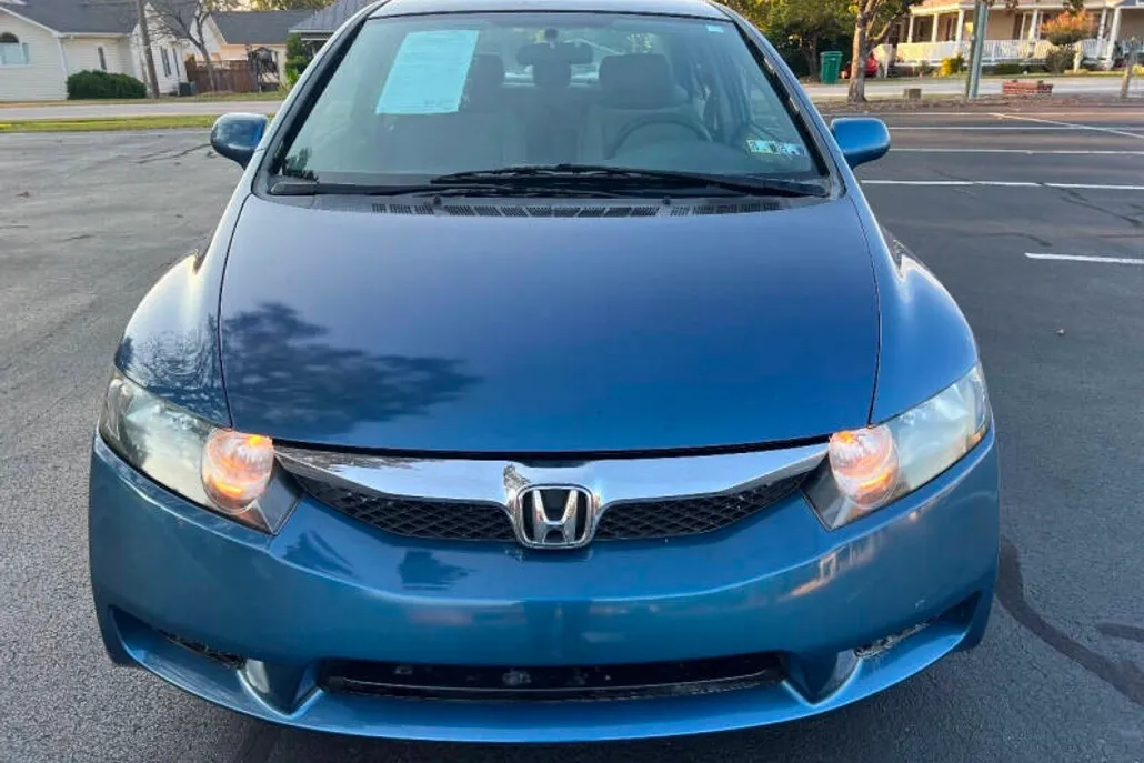 2009 Honda Civic LX photo 1