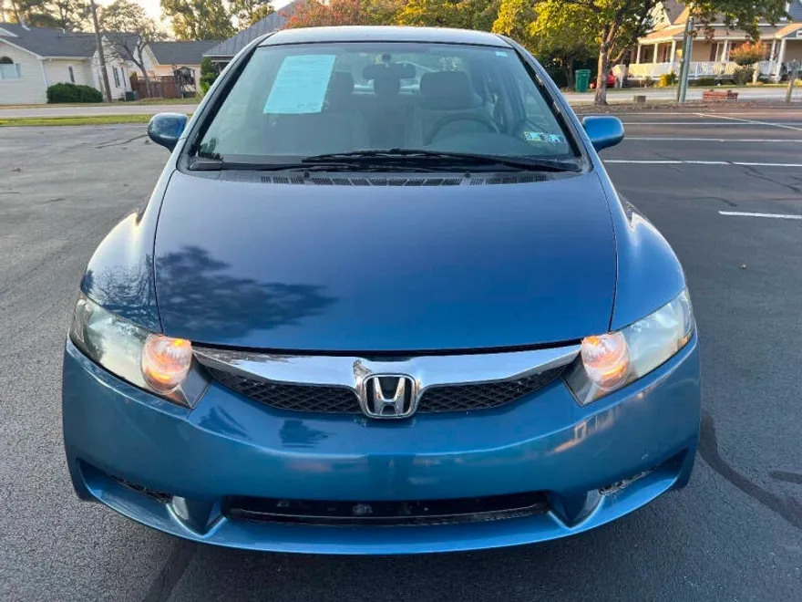 2009 Honda Civic LX photo 1