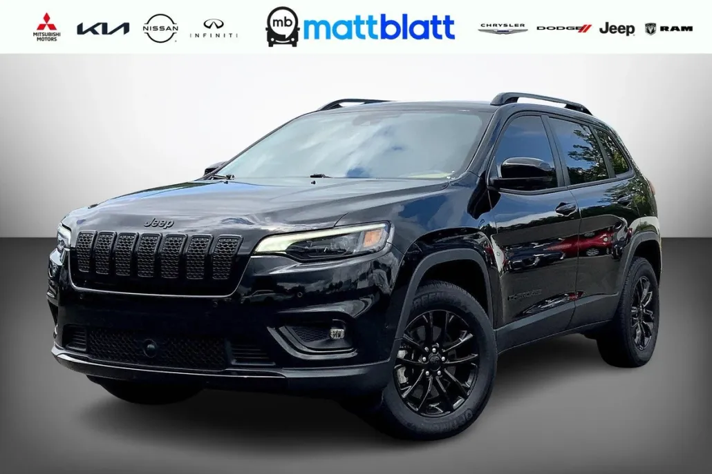 2023 Jeep Cherokee Altitude Lux photo 1