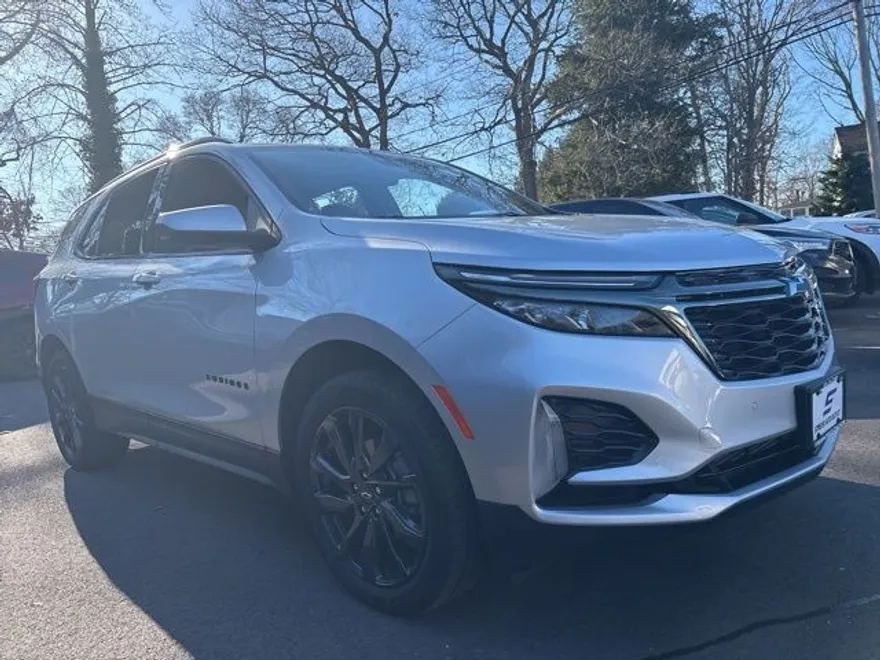 2022 Chevrolet Equinox RS photo 1