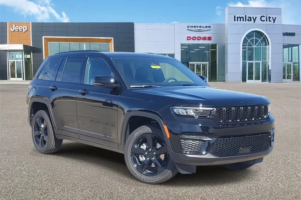 2025 Jeep Grand Cherokee Laredo Altitude photo 1