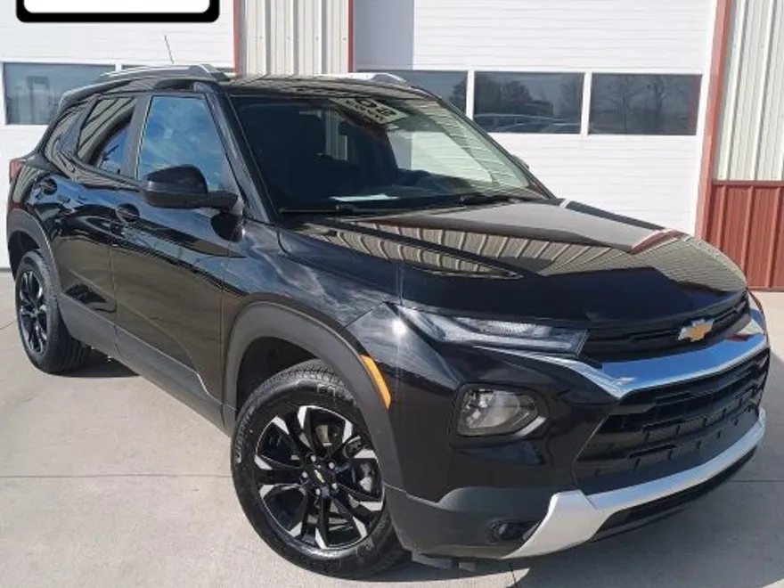 2023 Chevrolet Trailblazer LT photo 1