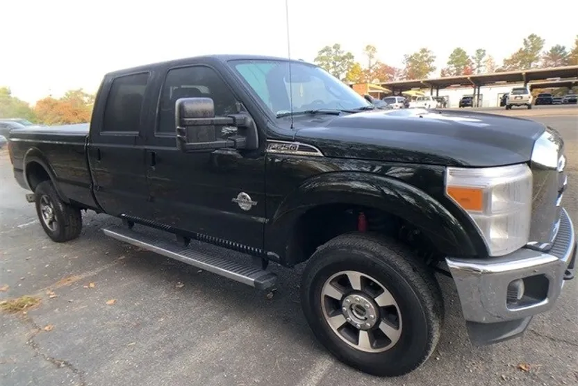 2016 Ford F-250 photo 1