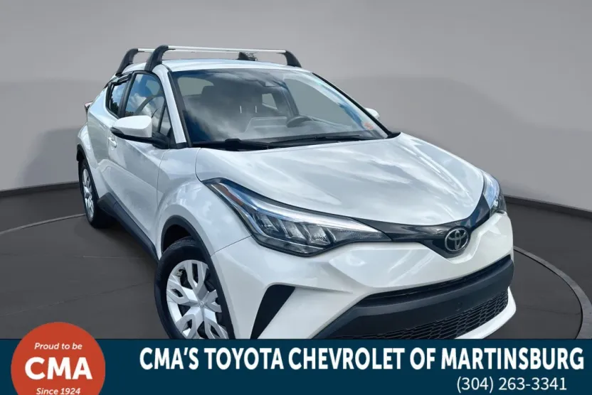 2021 Toyota C-HR LE photo 1