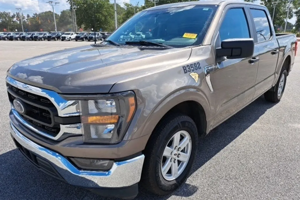 2023 Ford F-150 XLT photo 1