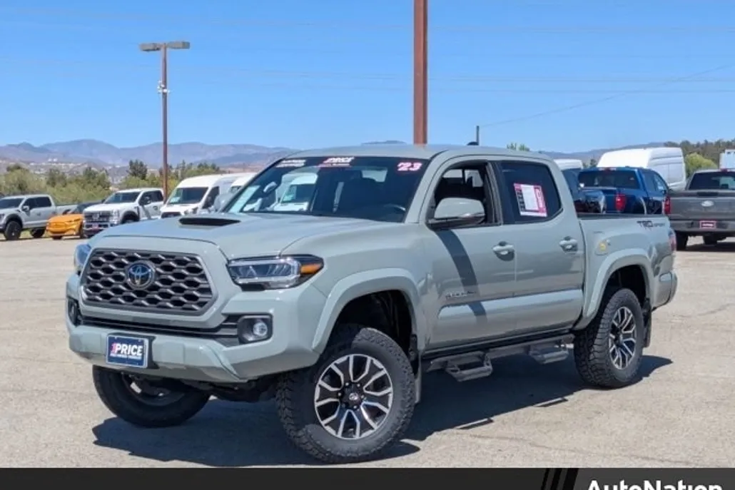 2023 Toyota Tacoma TRD Sport Double Cab V6 photo 1
