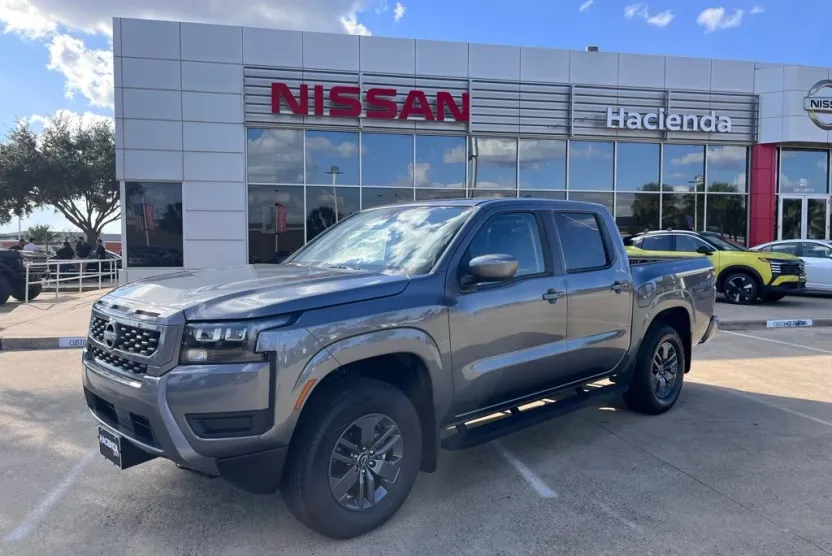 2026 Nissan Frontier SV photo 1