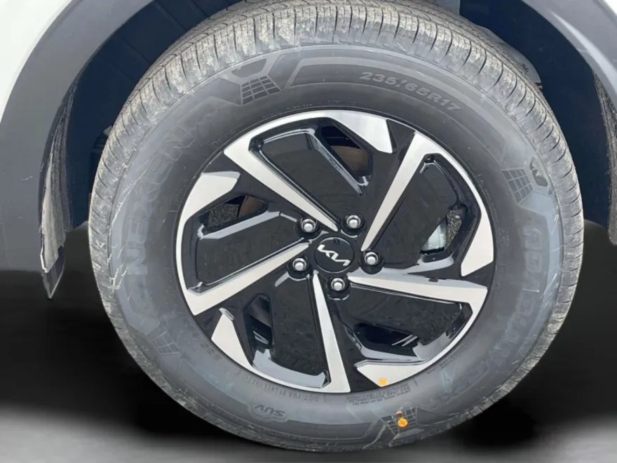 2025 Kia Sportage Hybrid LX photo 1