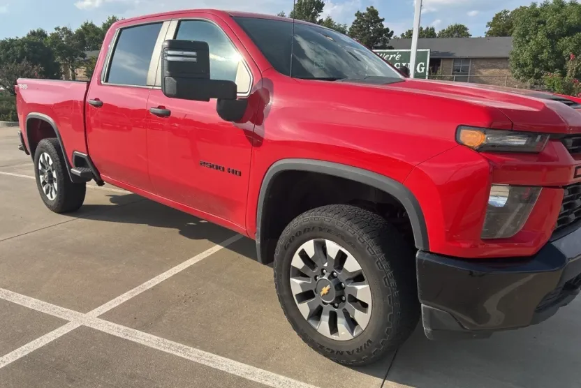 2023 Chevrolet Silverado 2500HD Custom photo 1