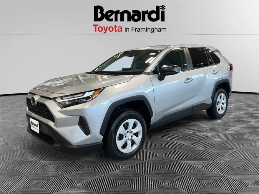 2024 Toyota RAV4 LE photo 1