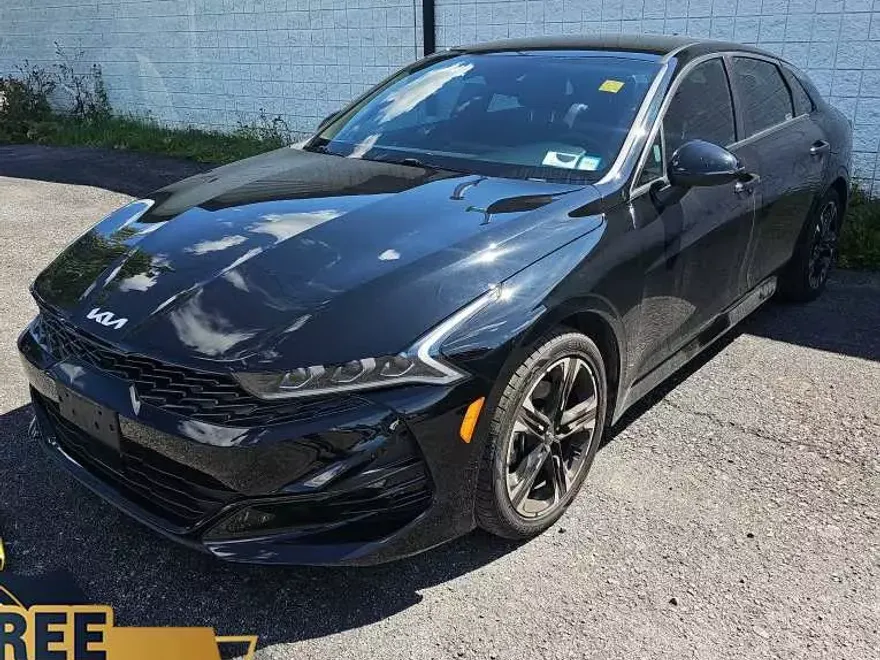 2024 Kia K5 GT-Line photo 1