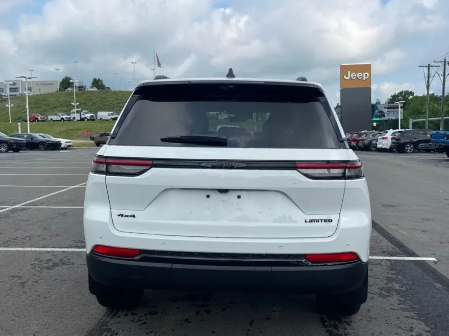 2025 Jeep Grand Cherokee Limited photo 1