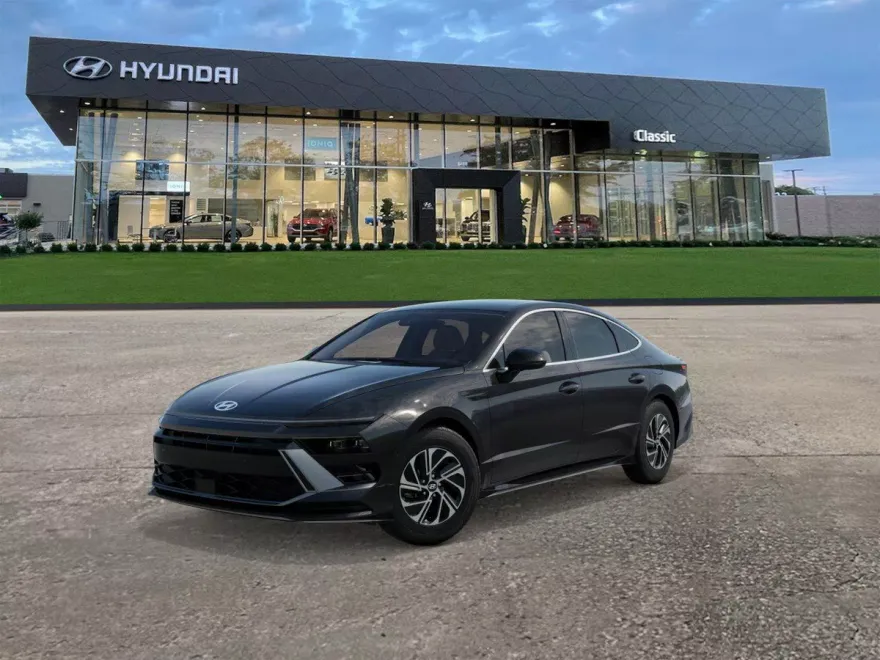 2026 Hyundai Sonata Hybrid photo 1