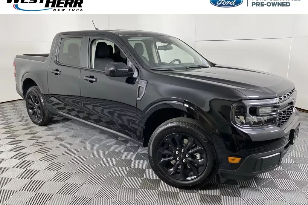 2024 Ford Maverick XLT photo 1