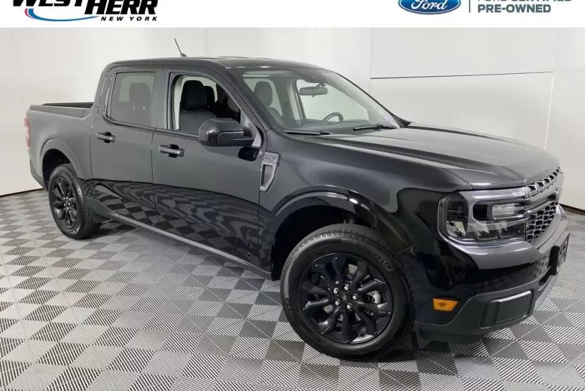 2024 Ford Maverick XLT photo 1