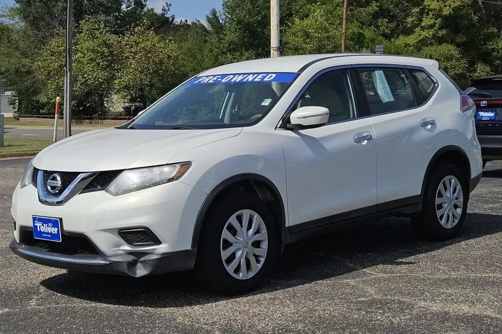 2014 Nissan Rogue S photo 1