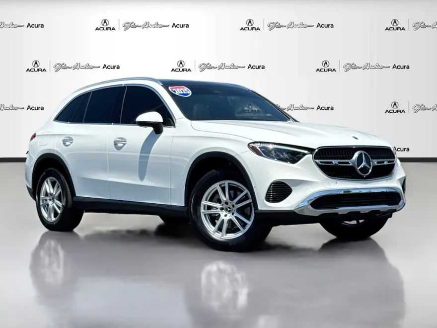 2025 Mercedes Benz GLC 300 4MATIC photo 1