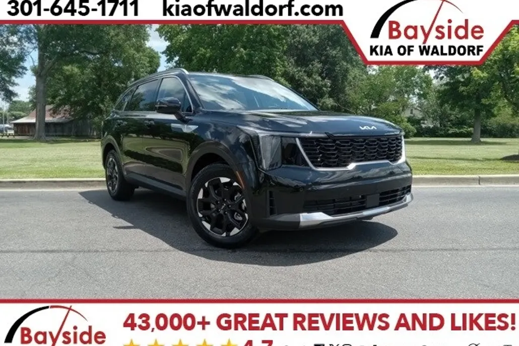 2025 Kia Sorento S photo 1