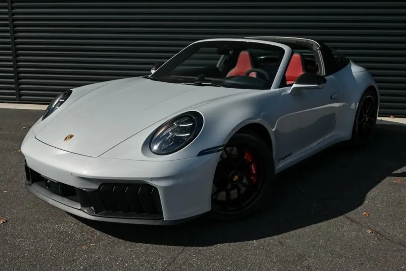 2025 Porsche 911 Targa 4 GTS photo 1