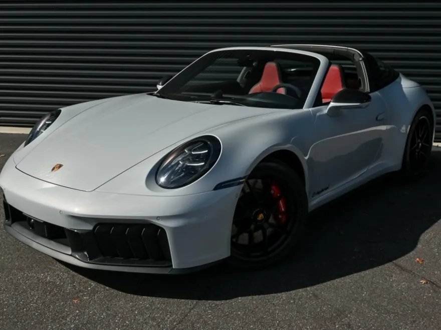 2025 Porsche 911 Targa 4 GTS photo 1