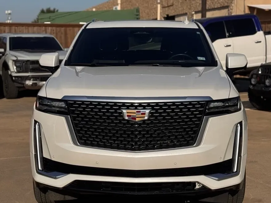 2023 Cadillac Escalade ESV Premium Luxury photo 1