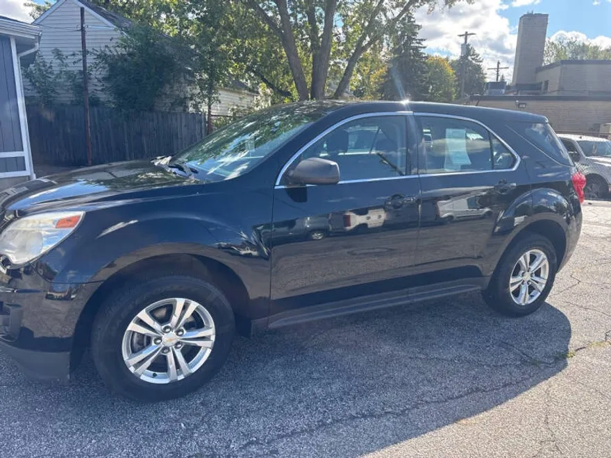 2015 Chevrolet Equinox LS photo 1