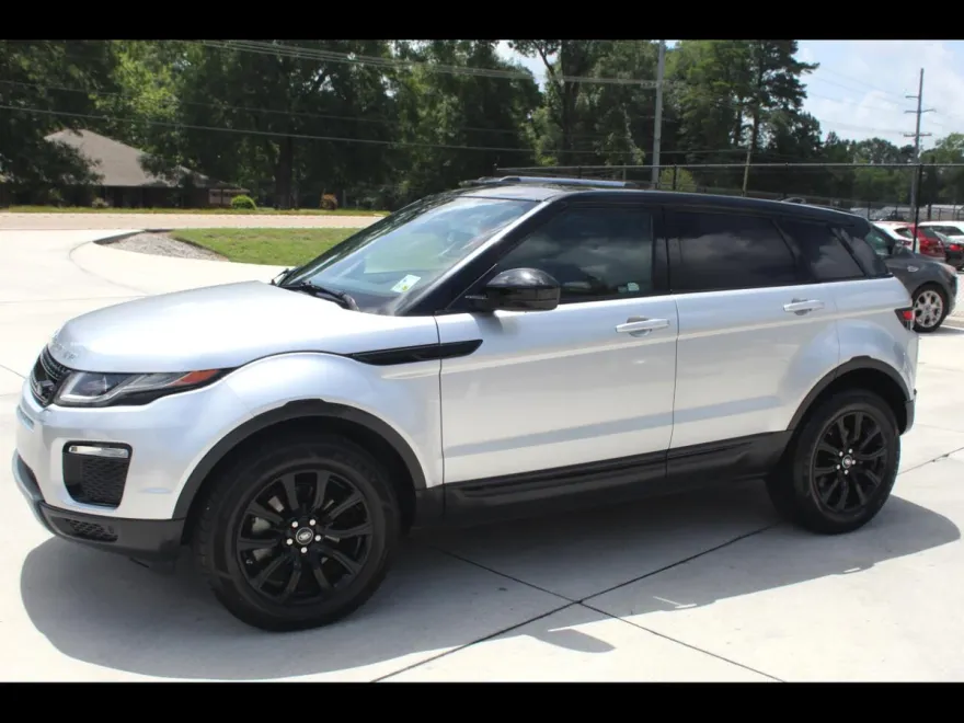 2019 Land Rover Range Rover Evoque SE photo 1