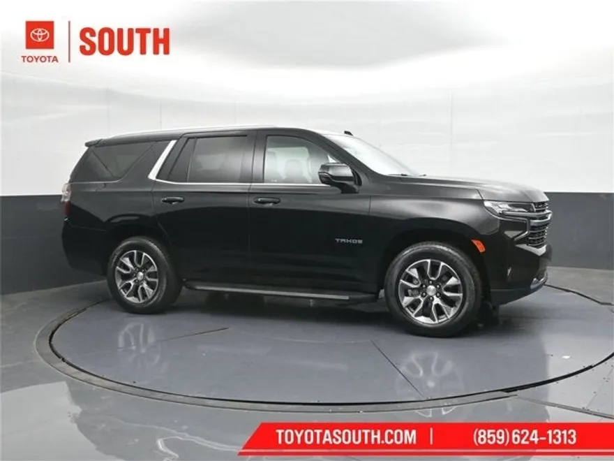 2023 Chevrolet Tahoe LT photo 1