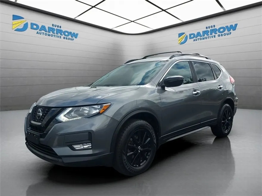 2018 Nissan Rogue SV photo 1