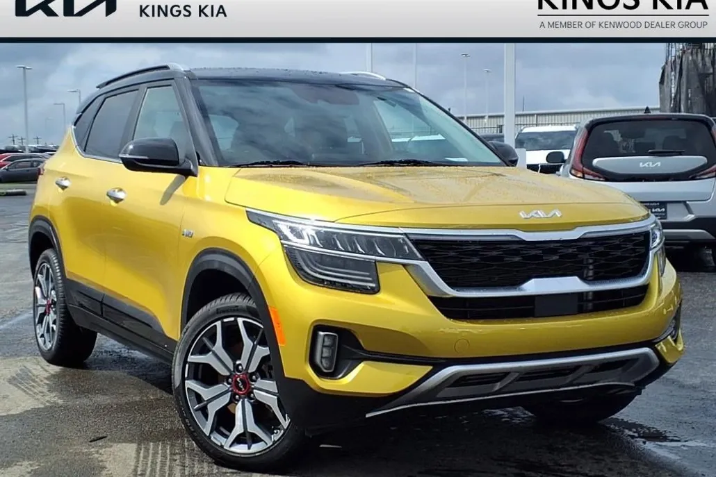 2023 Kia Seltos SX photo 1
