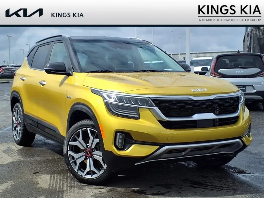 2023 Kia Seltos SX photo 1