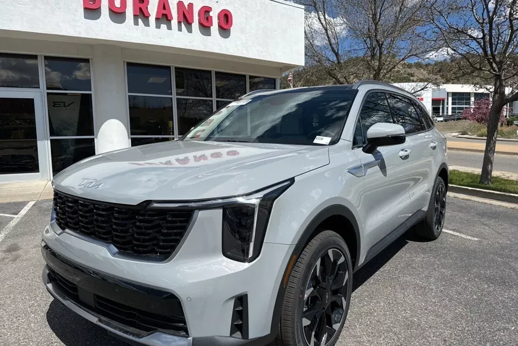2025 Kia Sorento EX photo 1