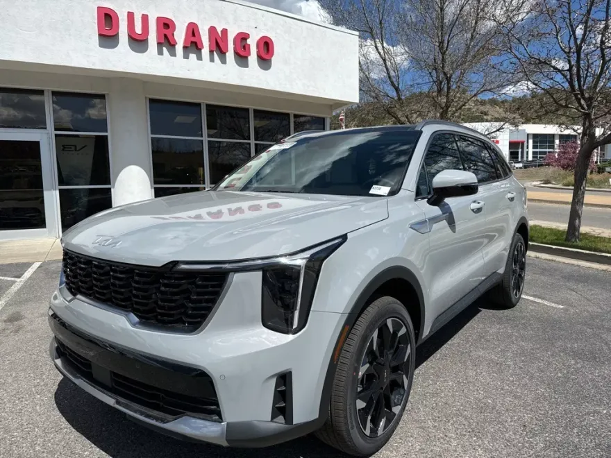 2025 Kia Sorento EX photo 1