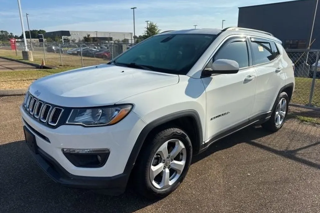 2020 Jeep Compass Latitude photo 1