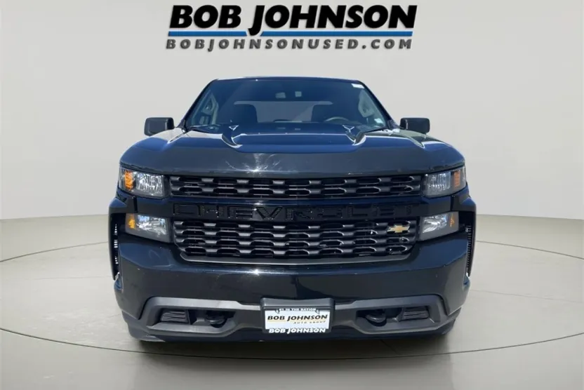 2019 Chevrolet Silverado 1500 Custom photo 1