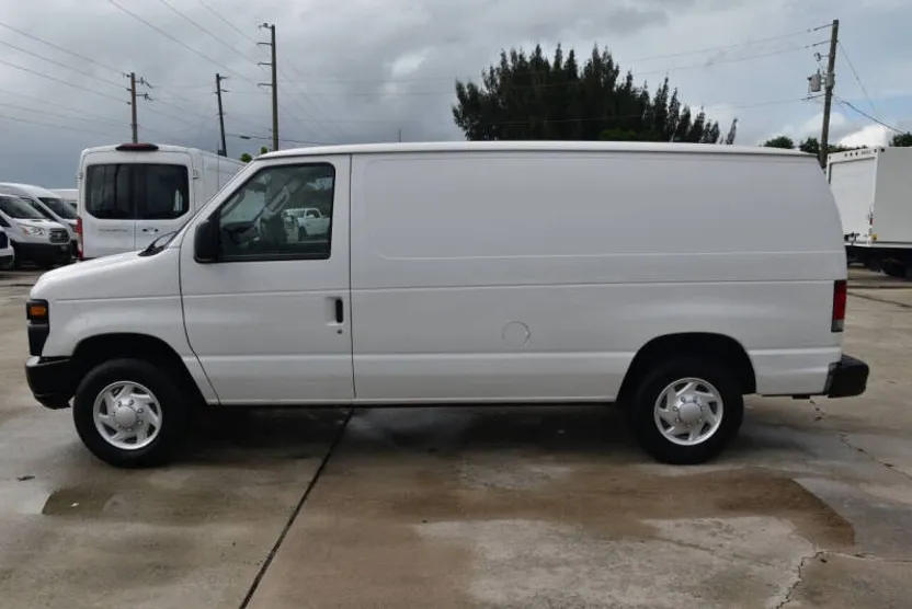 2012 Ford E-150 photo 1