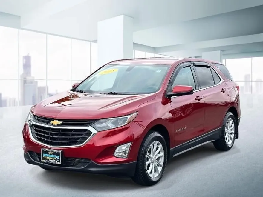 2018 Chevrolet Equinox LT photo 1