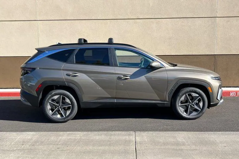 2025 Hyundai Tucson Hybrid SEL Convenience photo 1